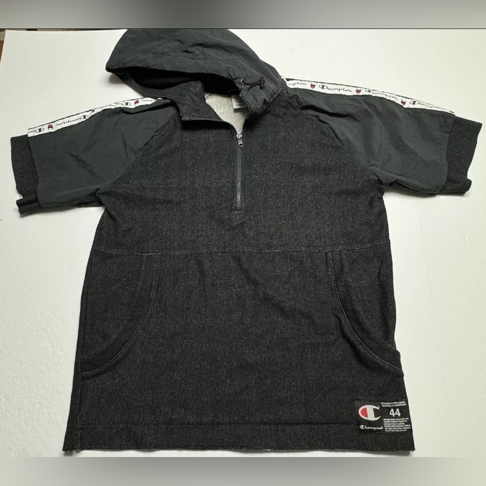 Champion The Reverse Weave 1/4 Zip Layered Short Sleeve Hoodie In Black Size: L